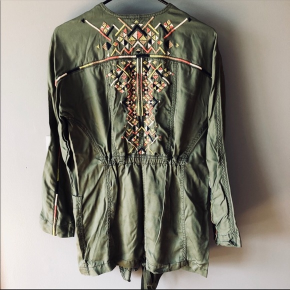 Jessica Simpson Jackets & Blazers - Jessica Simpson aztec print utility jacket